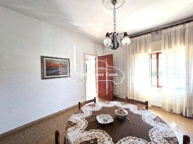 Casa indipendente in vendita a Porcari LU