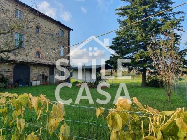 Casa indipendente in vendita a Porcari LU
