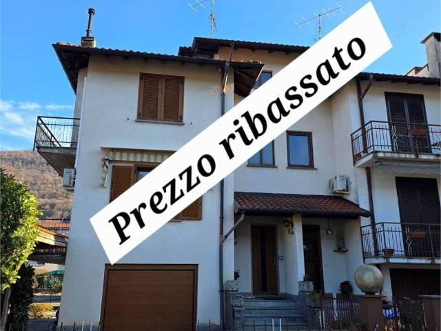 Casa indipendente in vendita a Porto Ceresio VA