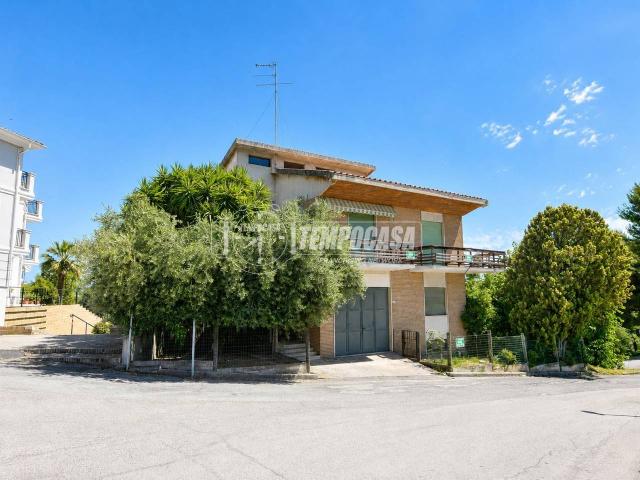 Casa indipendente in vendita a Porto San Giorgio