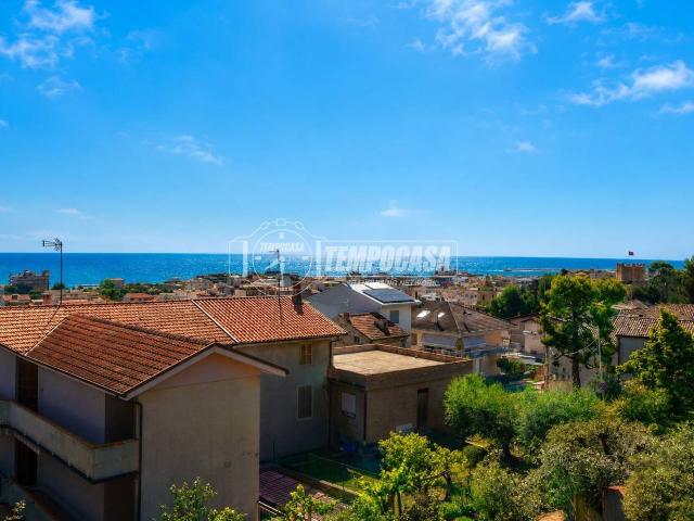 Casa indipendente in vendita a Porto San Giorgio