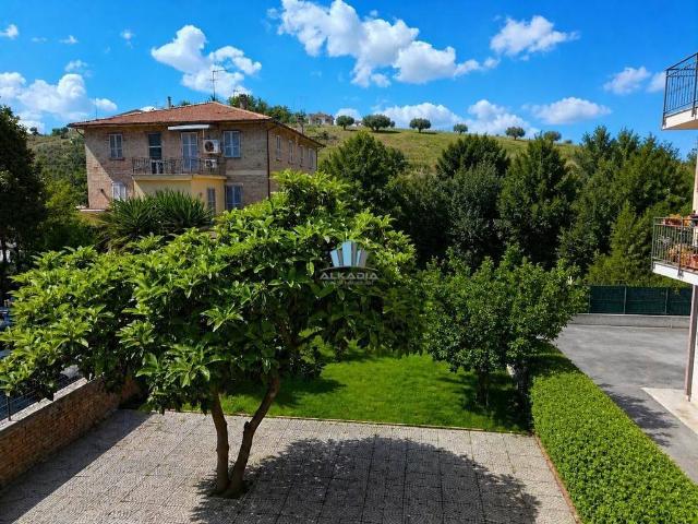 Casa indipendente in vendita a Porto San Giorgio FM