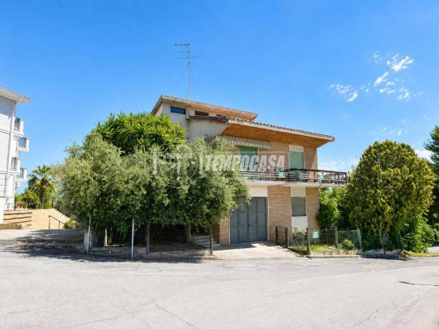 Casa indipendente in vendita a Porto San Giorgio FM