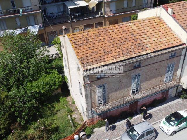 Casa indipendente in vendita a Porto Sant'Elpidio FM
