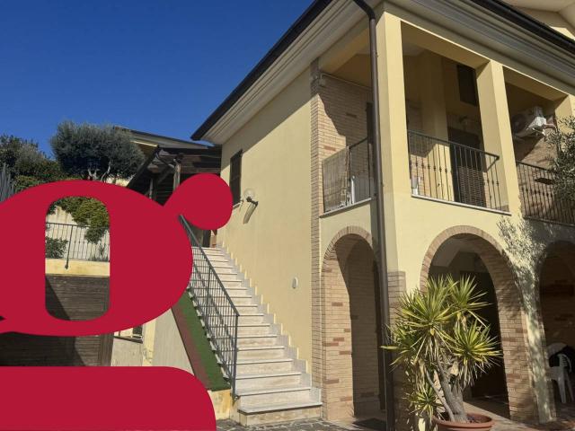 Casa indipendente in vendita a Porto Recanati