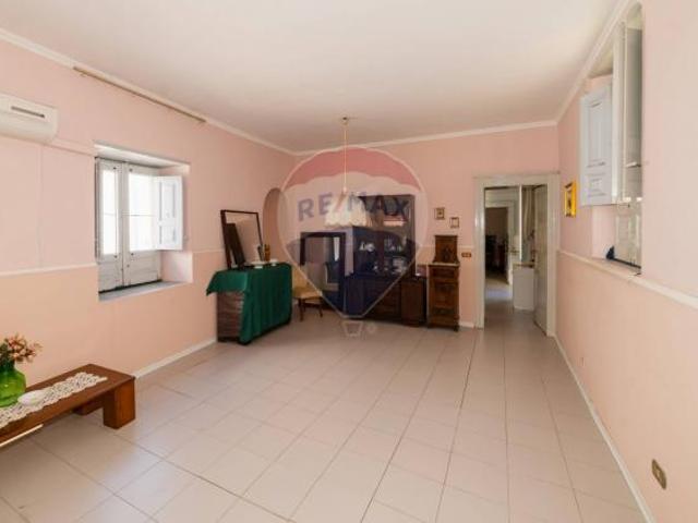 Casa Indipendente in vendita a Paternò