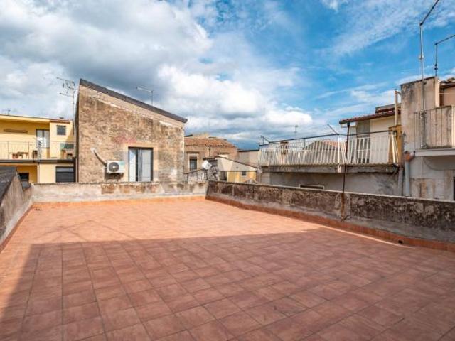 Casa Indipendente in vendita a Paternò