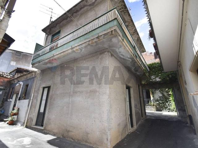 Casa indipendente in vendita a Paterno'