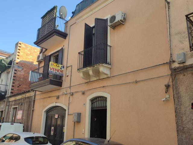 Casa singola in vendita a Patern