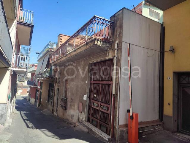Casa indipendente in vendita a Paternò via Bologna, 2/a