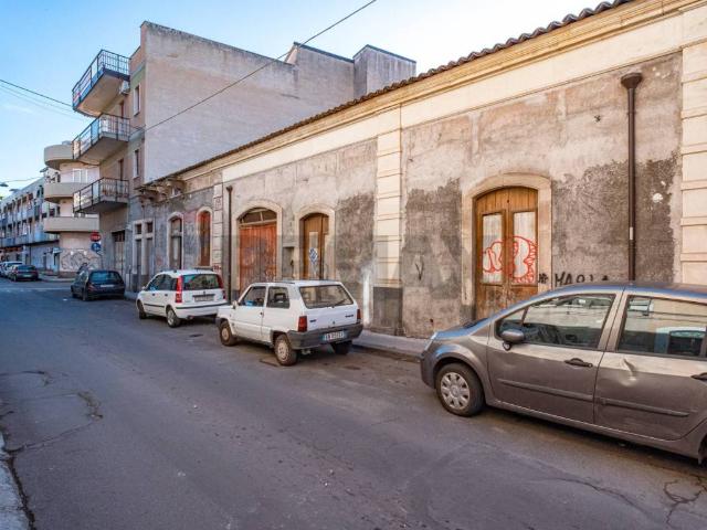 Casa indipendente in vendita a Paternò CT
