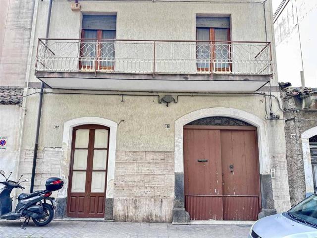 Casa indipendente in vendita a Paternò CT
