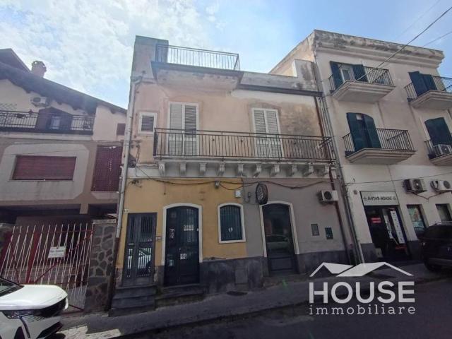 Casa indipendente in vendita a Paternò CT