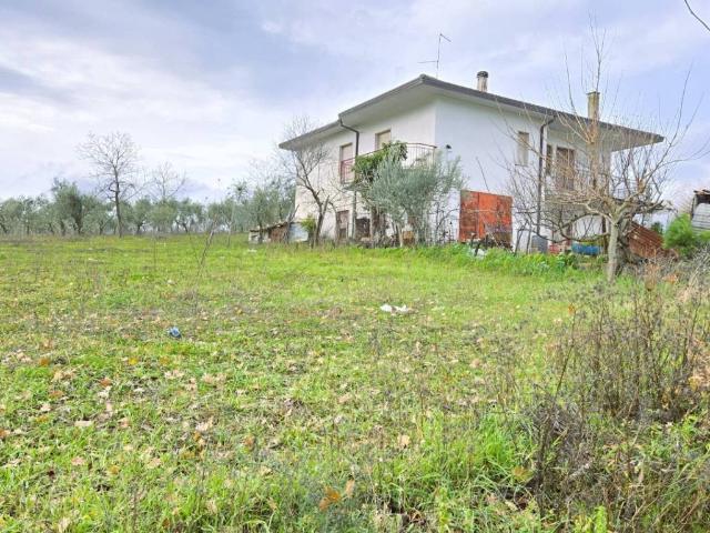 Casa indipendente in vendita a Paternopoli AV