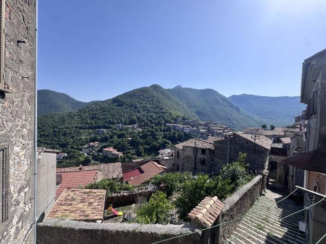 Casa indipendente in vendita a Patrica FR