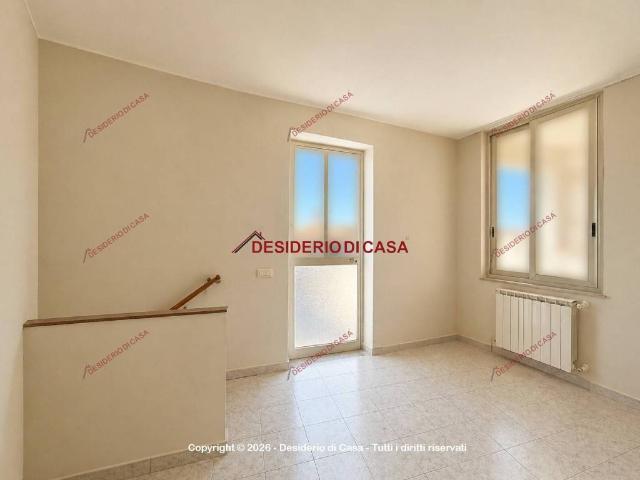 Casa indipendente in vendita a Pace del Mela via Regina Margherita, 8