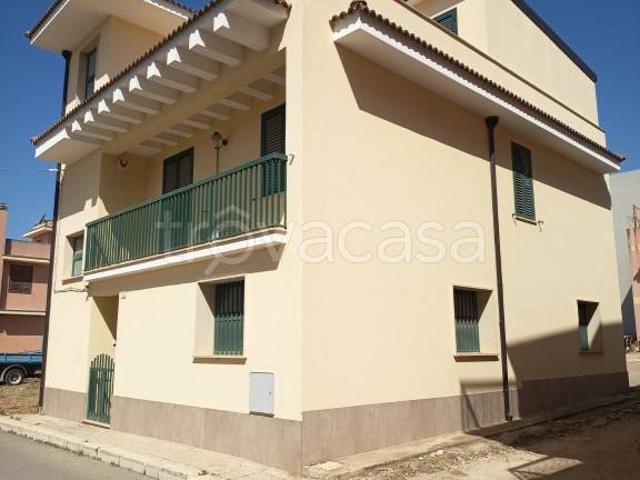 Casa indipendente in vendita a Pachino via Archimede, 153