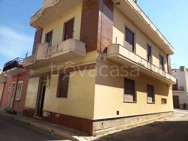 Casa indipendente in vendita a Pachino via dei Mille, 159