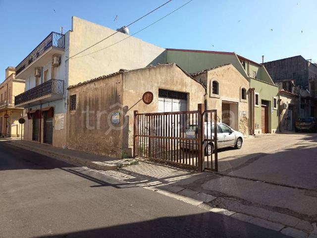Casa indipendente in vendita a Pachino via Marsala, 53