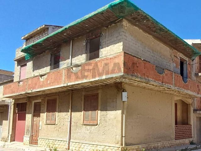 Casa indipendente in vendita a Pachino SR