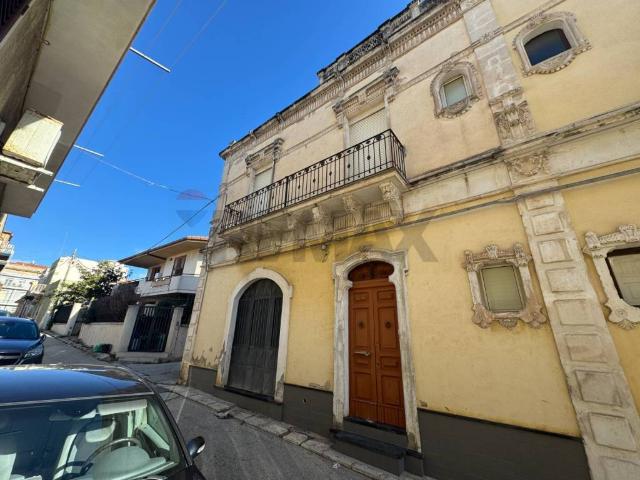 Casa indipendente in vendita a Pachino SR
