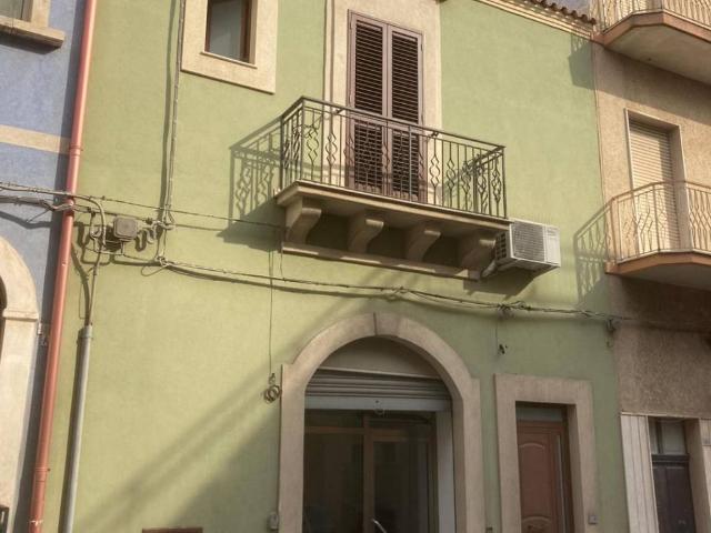 Casa indipendente in vendita a Pachino SR