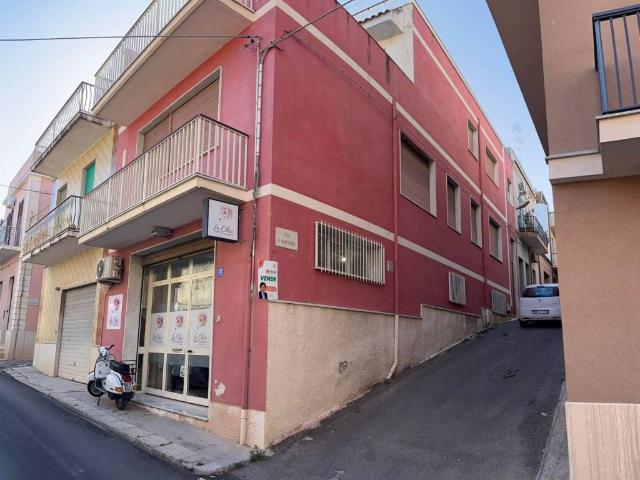 Casa indipendente in vendita a Pachino SR
