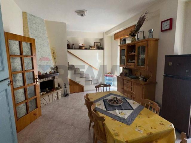 Casa indipendente in vendita a Pachino SR