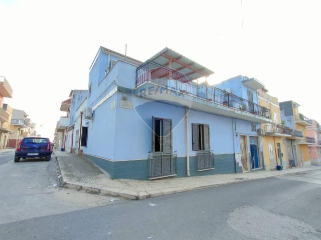 Casa indipendente in vendita a Pachino SR