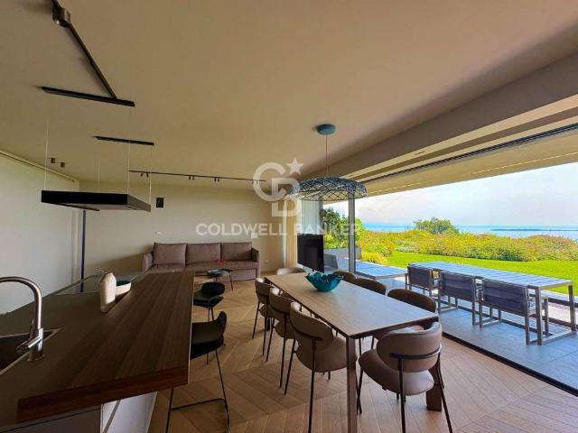 Casa indipendente in vendita a Padenghe sul Garda BS