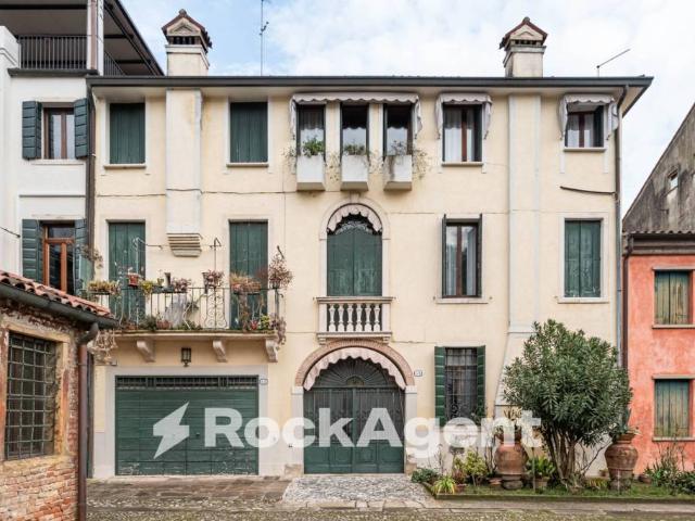 Casa indipendente in vendita a Padova, Riviere