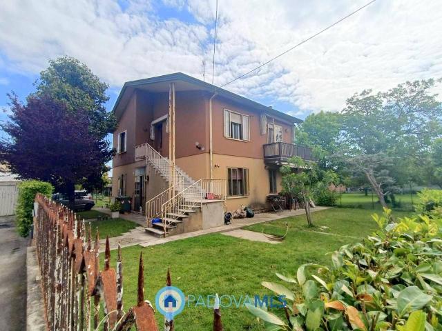 Casa indipendente in vendita a Padova