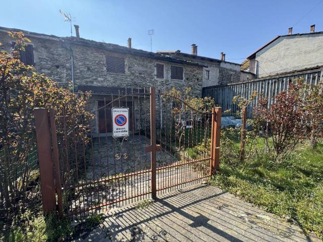 Casa indipendente in vendita a Paesana CN