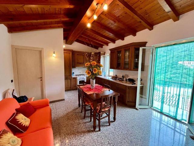 Casa indipendente in vendita a Pagliara ME