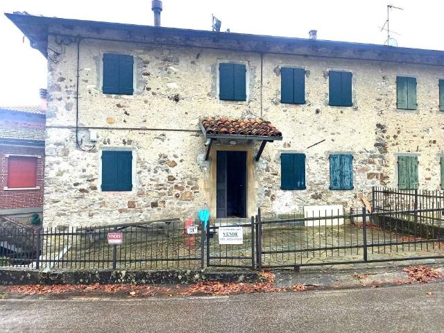 Casa indipendente in vendita a Palanzano PR