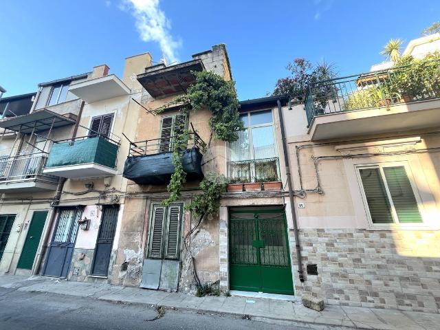 Casa indipendente in vendita a Palermo
