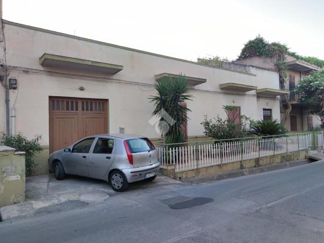 Casa indipendente in vendita a Palermo