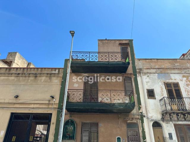 Casa indipendente in vendita a Palermo