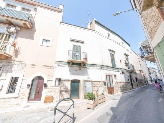 Casa indipendente in vendita a Palo del Colle BA