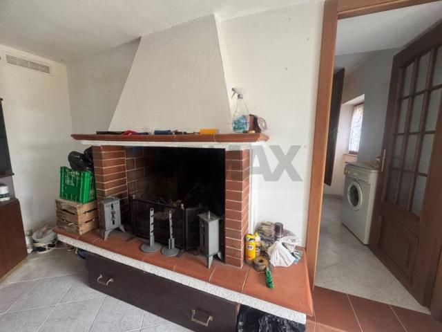 Casa indipendente in vendita a Pallare SV
