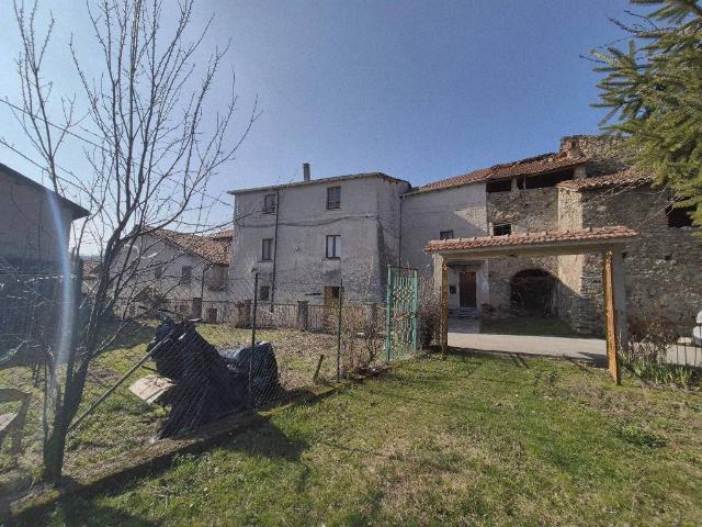 Casa indipendente in vendita a Pallare SV