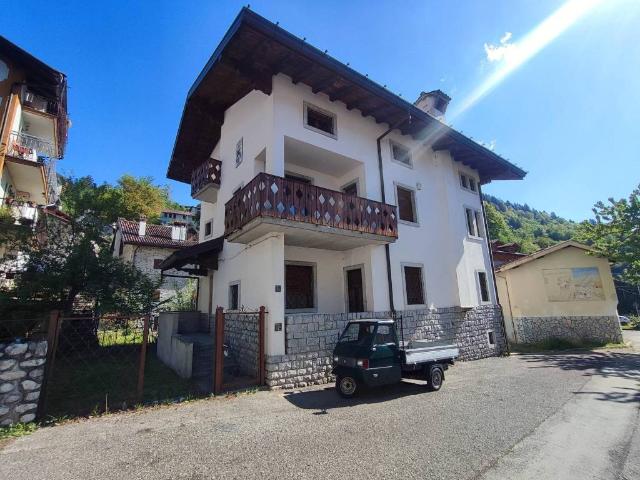 Casa indipendente in vendita a Paluzza UD