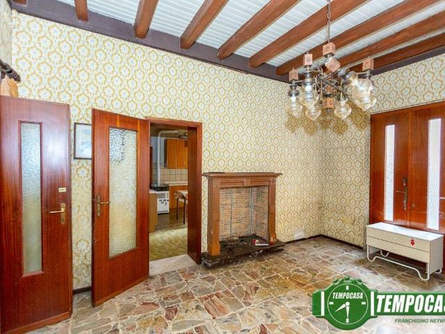 Casa indipendente in vendita a Pandino CR