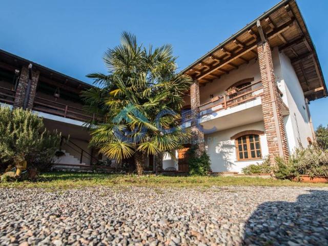 Casa indipendente in vendita a Parabiago via Alcide De Gasperi, 11, San Lorenzo
