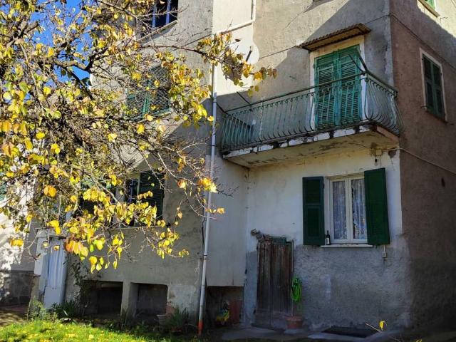 Casa indipendente in vendita a Parodi Ligure AL