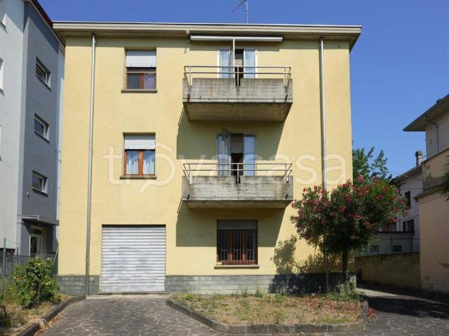 Casa indipendente in vendita a Parma via Trieste, San Leonardo