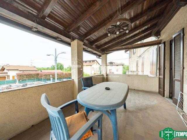 Casa indipendente in vendita a Paruzzaro via Chiesa 3, San Grato