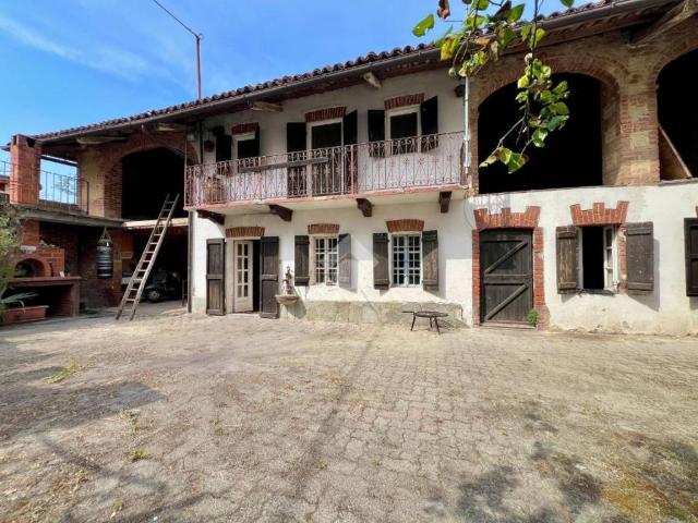 Casa indipendente in vendita a Passerano Marmorito AT