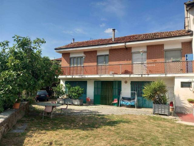 Casa indipendente in vendita a Passerano Marmorito AT