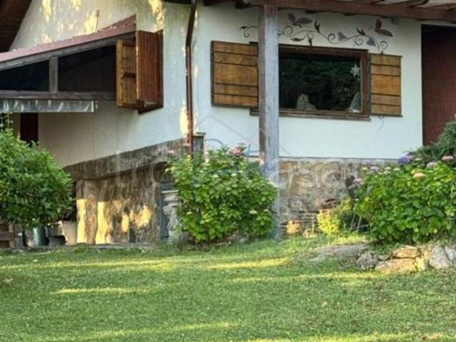 Casa indipendente in vendita a Pasquilio, Montignoso